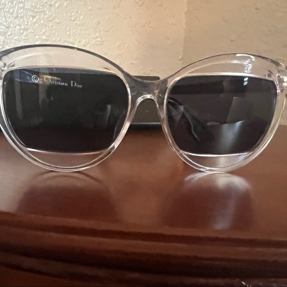 Brand New Never Worn Womens Christian Dior Sunglasses